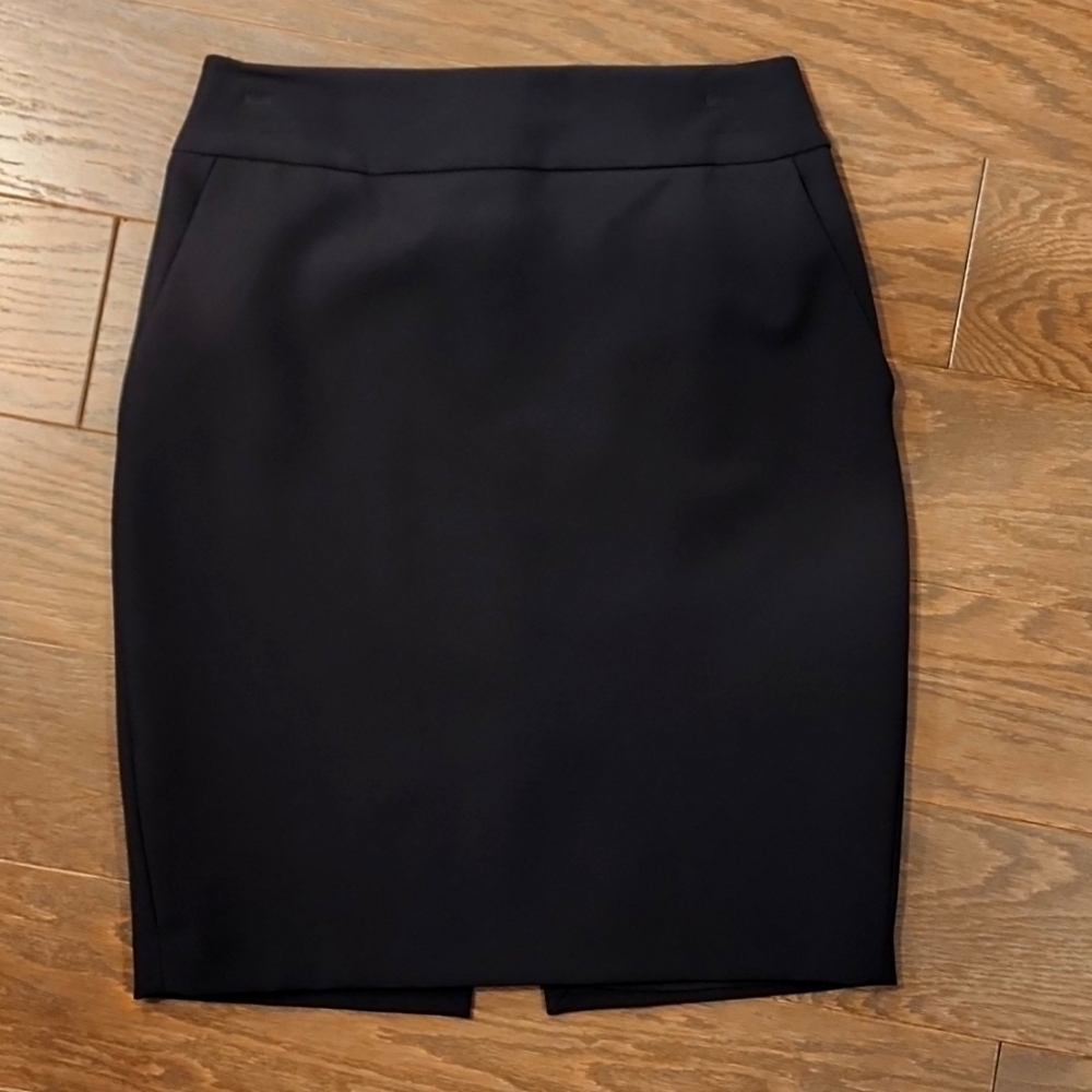 EXPRESS Black Pencil Skirt with Pockets